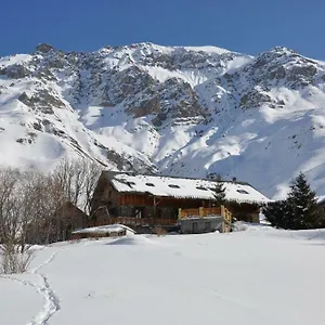  Hébergement de vacances Les Réaux France